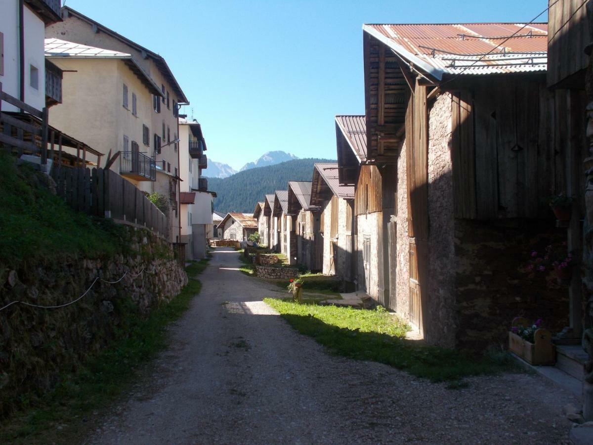 Balcone Sulle Dolomiti 2 Apartment Dosoledo Bagian luar foto